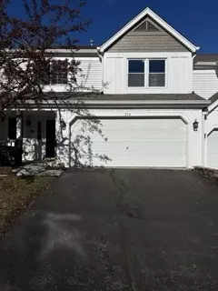 252 Spring Point Dr, Carpentersville, IL 60110