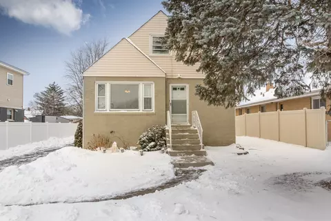 386 N Central Ave N, Wood Dale, IL 60191