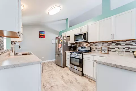 6906 Townsend Blvd, Plainfield, IL 60586 photo 6