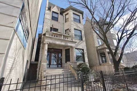 3931 N Clarendon Ave #3, Chicago, IL 60613