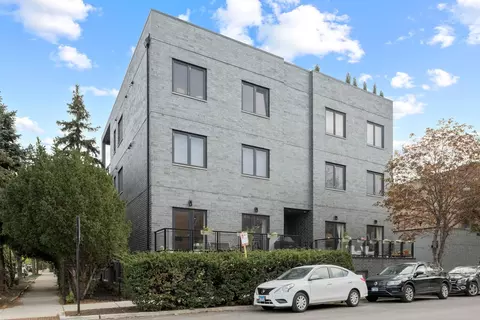 2205 W Medill Ave #1W, Chicago, IL 60647