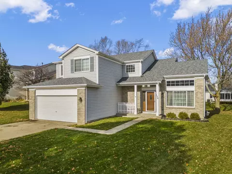 156 Bedford Ave, Sugar Grove, IL 60554