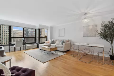 30 E Huron St #2601, Chicago, IL 60611 photo 5