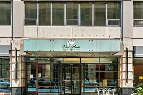 30 E Huron St #2601, Chicago, IL 60611 photo 2
