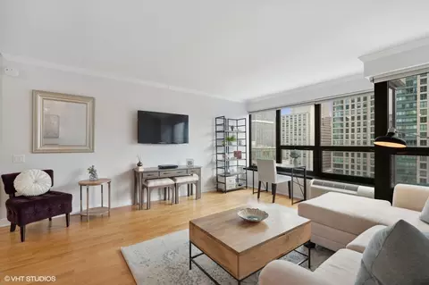 30 E Huron St #2601, Chicago, IL 60611 photo 4