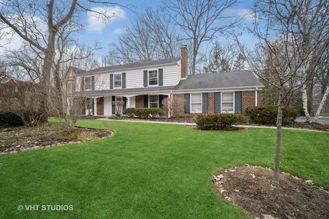 37 Berkshire Ln, Lincolnshire, IL 60069