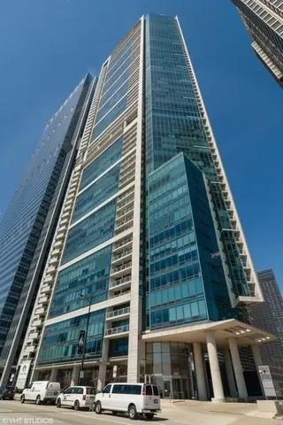 340 E Randolph St #6002, Chicago, IL 60601