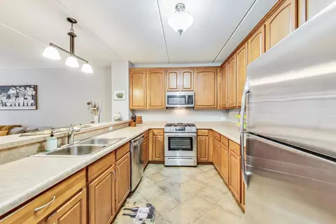 Kitchen - 656 Pearson St #409, Des Plaines, IL 60016 photo 1 of 3