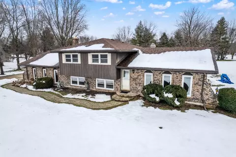 4 N615 Faireno Dr, Elburn, IL 60119