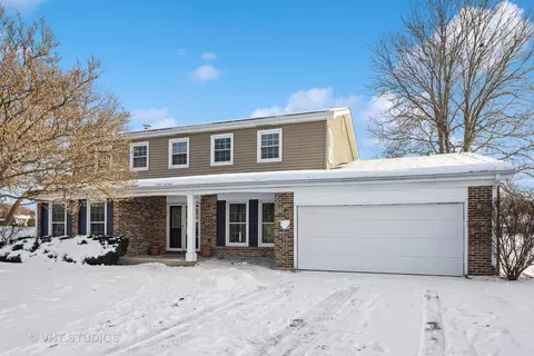 23 W431 Moraine Ct, Naperville, IL 60540