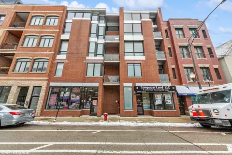 2628 N Halsted St #4S, Chicago, IL 60614