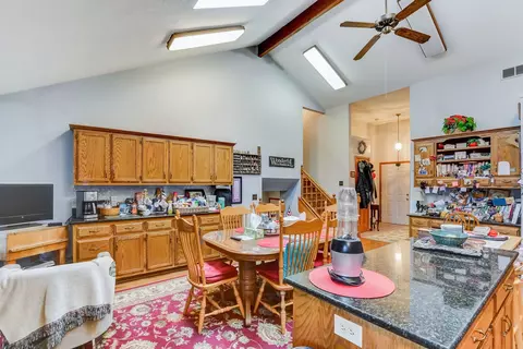 100 San Carlos Rd, Minooka, IL 60447 photo 9