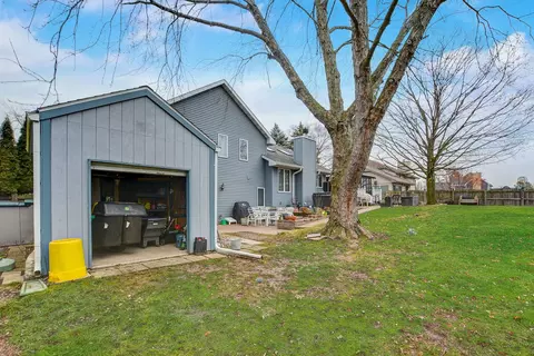 100 San Carlos Rd, Minooka, IL 60447 photo 6