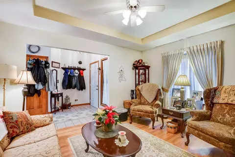 100 San Carlos Rd, Minooka, IL 60447 photo 15