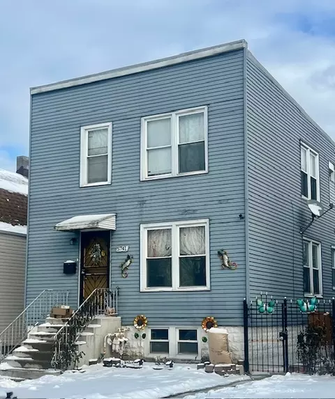 5741 S Fairfield Ave, Chicago, IL 60629