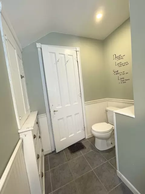 Bath - 409 W Lincolnway, Morrison, IL 61270 photo 3 of 3