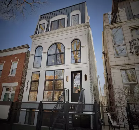 2343 W Belden Ave #2, Chicago, IL 60647