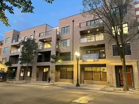 4537 N Clark St #3B, Chicago, IL 60640