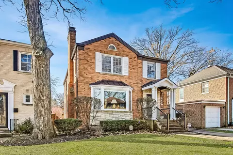 6618 N Sioux Ave, Chicago, IL 60646