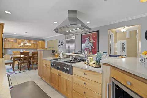 1165 Deep Woods Dr, Elgin, IL 60120 photo 9