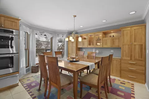 1165 Deep Woods Dr, Elgin, IL 60120 photo 7