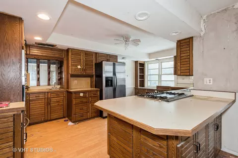 1124 Gulf Keys Rd, Elgin, IL 60120 photo 22