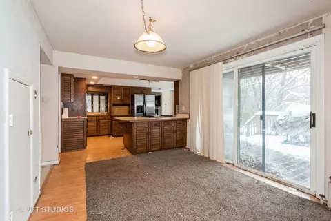 1124 Gulf Keys Rd, Elgin, IL 60120 photo 21