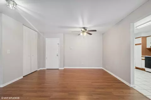10389 Dearlove Rd #1A, Glenview, IL 60025 photo 5