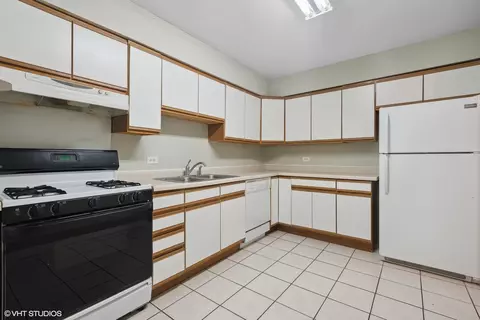 10389 Dearlove Rd #1A, Glenview, IL 60025 photo 4
