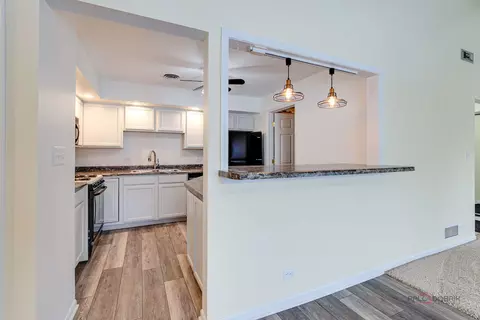601 Devonshire Ct #C, Mchenry, IL 60050 photo 9