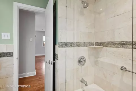 353 E Quincy St, Riverside, IL 60546 photo 9