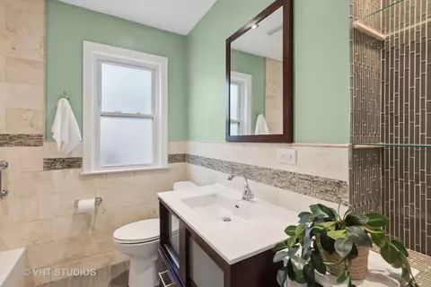 353 E Quincy St, Riverside, IL 60546 photo 8