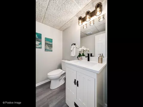 677 Golfers Ln, Bartlett, IL 60103 photo 23