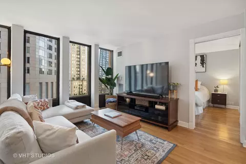 100 E Walton St #32C, Chicago, IL 60611 photo 5