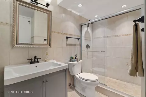 100 E Walton St #32C, Chicago, IL 60611 photo 11