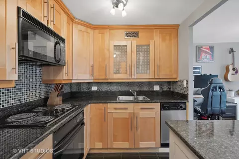 100 E Walton St #32C, Chicago, IL 60611 photo 9