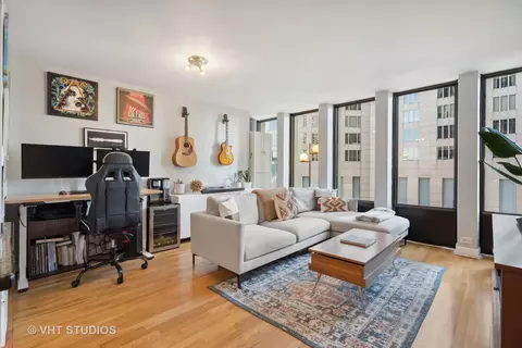 100 E Walton St #32C, Chicago, IL 60611 photo 4
