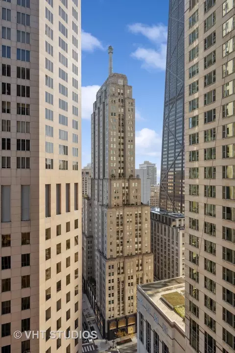 100 E Walton St #32C, Chicago, IL 60611 photo 2