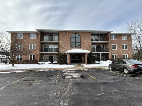 5620 158th St #211, Oak Forest, IL 60452