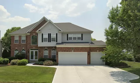 5627 Rosinweed Ln, Naperville, IL 60564