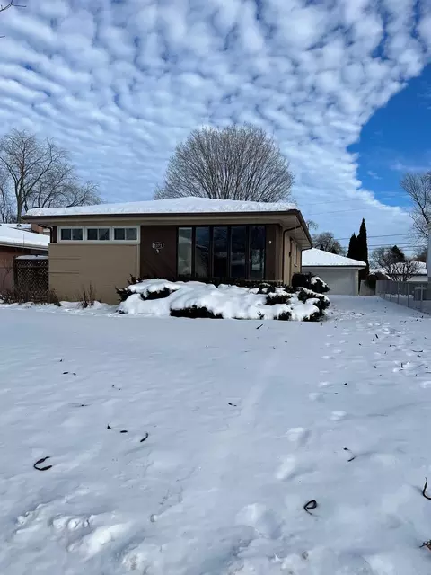 1171 S Ridge Ave, Arlington Heights, IL 60005