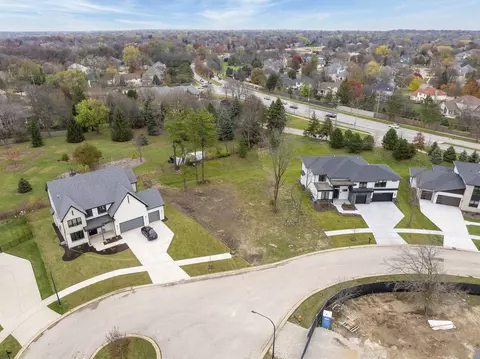 15 Pinnacle Ct, Naperville, IL 60565