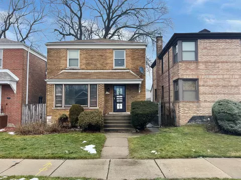 8843 S Bennett Ave, Chicago, IL 60617