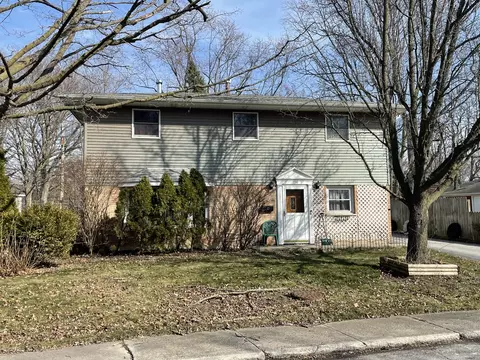 134 Iroquois St, Park Forest, IL 60466