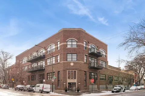 1201 W Wrightwood Ave #1, Chicago, IL 60614