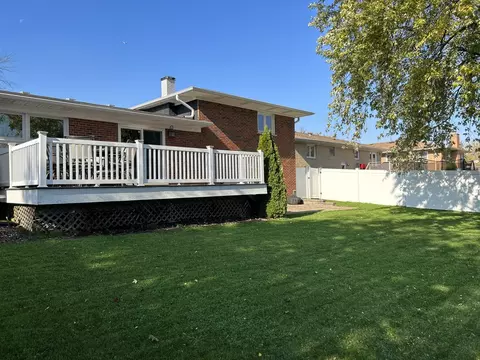 15321 Maple Dr, Oak Forest, IL 60452 photo 17