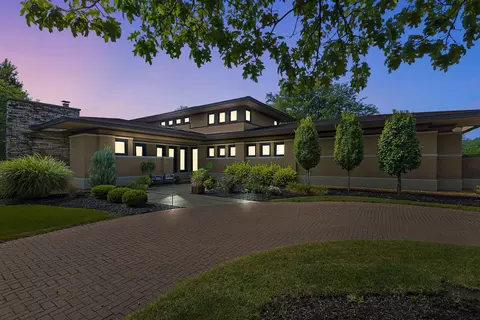 13540 Mccarthy Rd, Lemont, IL 60439