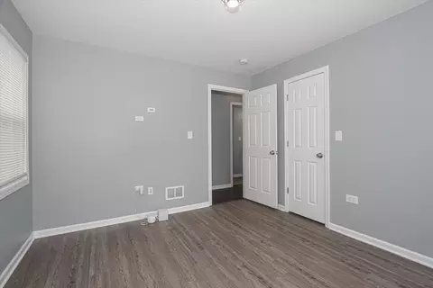 521 Miller Dr, Elgin, IL 60123 photo 17