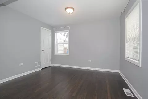 521 Miller Dr, Elgin, IL 60123 photo 11