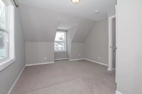 521 Miller Dr, Elgin, IL 60123 photo 15